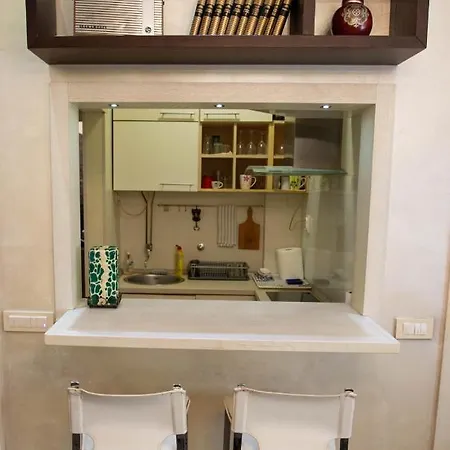 Center Apartment *